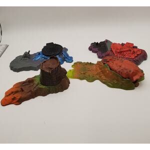 4 Terrain pieces Mighty Max Trapped in Skull Mountain wargaming playset 1993